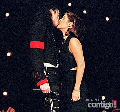 Michael Jackson e sua ex-esposa Priscila Presley, filha do saudoso Rei do Rock Elvis Presley.